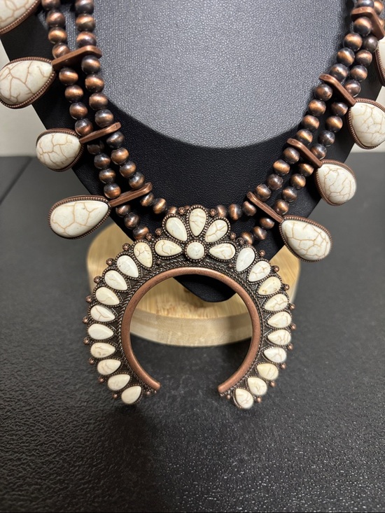 COPPER TONE Southwestern Boho NECKLACE STONES NAJA PENDANT IN IVORY - Picture 2 of 7